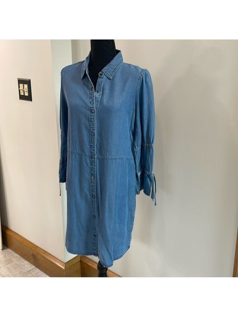 Express NWOT Women’s chambray denim dress size S
